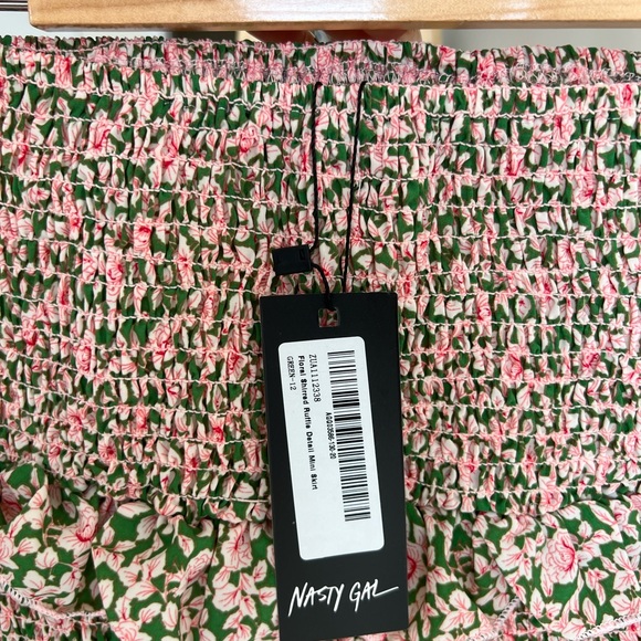 Nastygal co ord set skirt and top - Picture 5 of 5